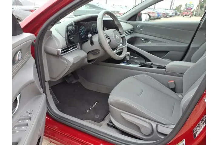 $26990 : Hyundai ELANTRA 2025 SEL Con image 5