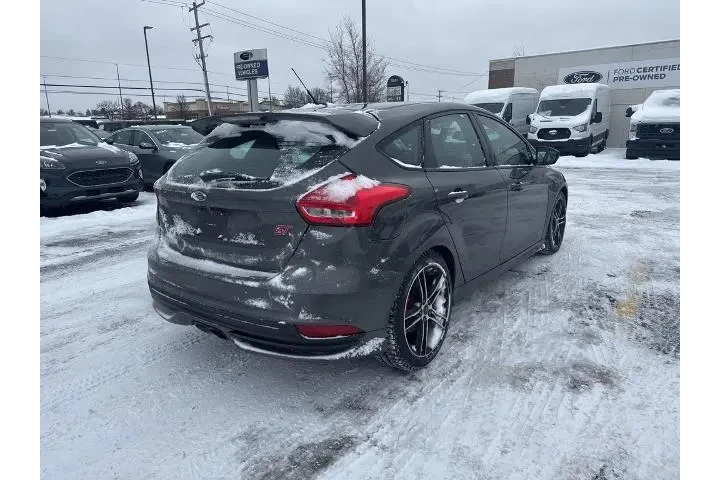 $14062 : Ford Focus 2017 ST 4dr Hatch image 5