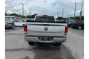 2017 RAM 2500 SLT 4x4 Crew Ca thumbnail