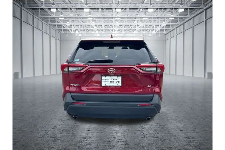 $28669 : Toyota RAV4 2025 LE 4dr SUV image 6