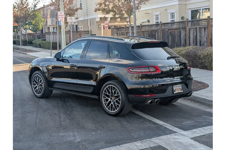 $24988 : 2018 Macan S image 8