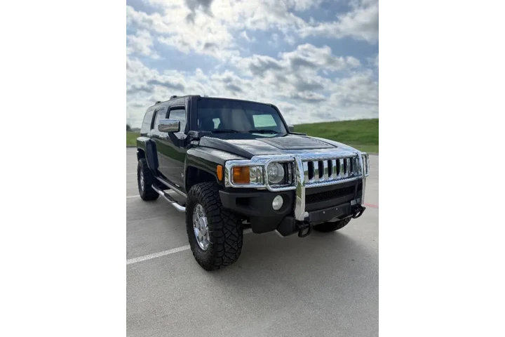 $14995 : 2010 HUMMER H3 Alpha image 9