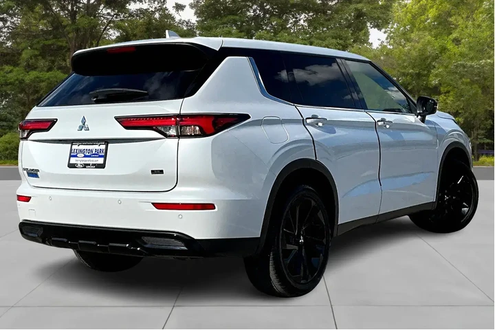 $26500 : Mitsubishi Outlander 2024 AW image 5