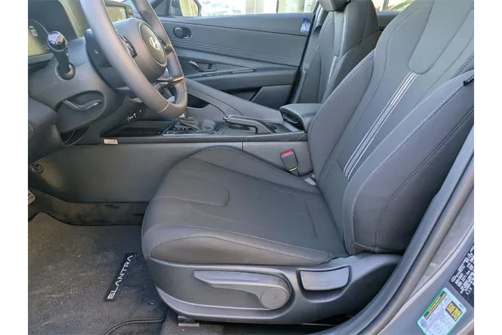 $25389 : Hyundai ELANTRA 2025 SEL Spo image 9
