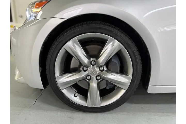 $18599 : 2014 IS 350 image 9