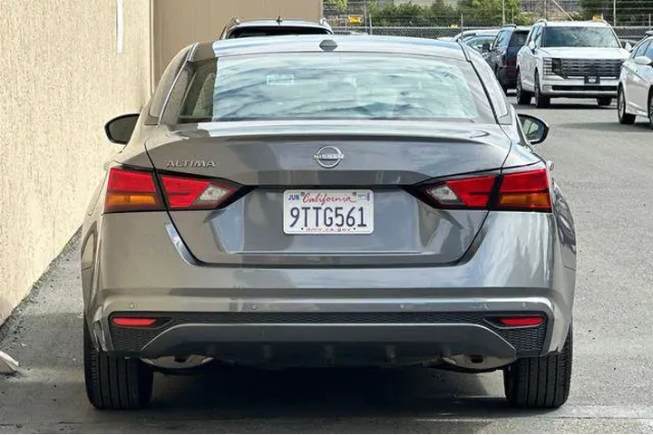 $21690 : Nissan Altima 2025 2.5 SV 4d image 7