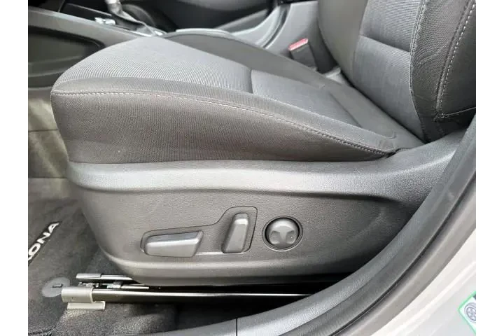 $20493 : Hyundai KONA 2023 AWD SEL 4d image 10