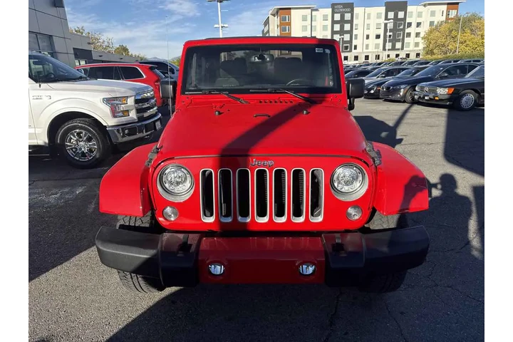 $23910 : 2017 Wrangler Sahara image 4