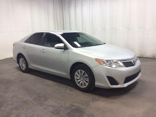$7500 : 2014 Toyota Camry LE image 1