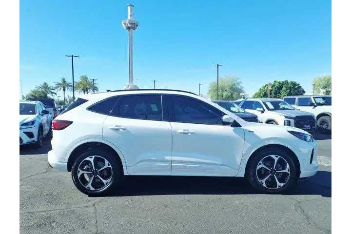 $29112 : Ford Escape 2024 AWD ST-Line image 7