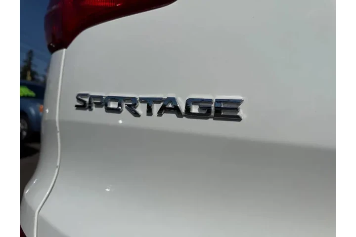 $7995 : 2011 Sportage LX image 8