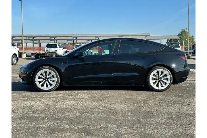 $23990 : Tesla Model 3 2022 4dr Sedan image 6