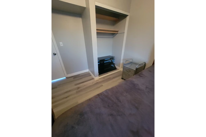 $600 : RENTo CUARTO en Victor Ville image 2