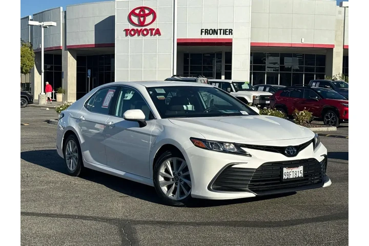 $23706 : Toyota Camry 2022 LE 4dr Sed image 1