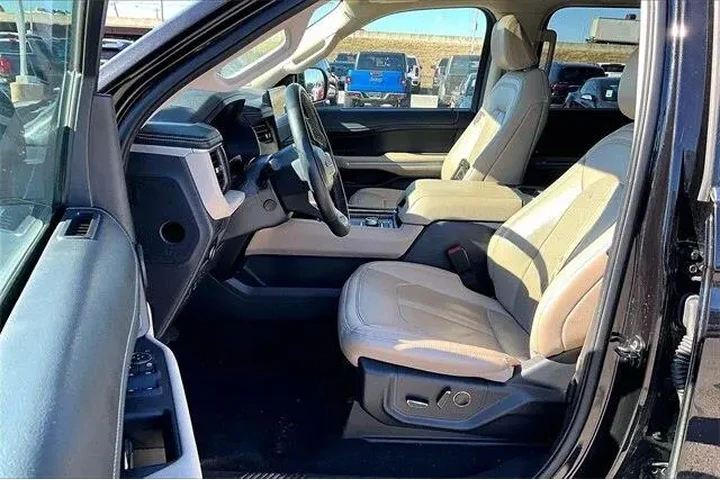$40000 : Ford Expedition 2024 4x4 Lim image 5