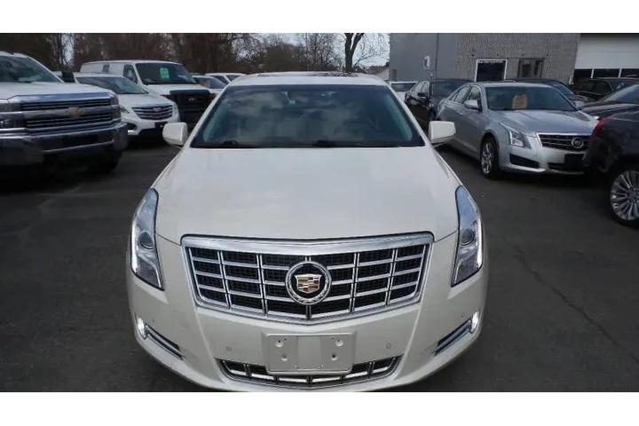 $12900 : 2013 XTS Premium Collection image 6