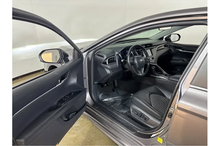 $18789 : Silver Certified2018 Camry SE image 2