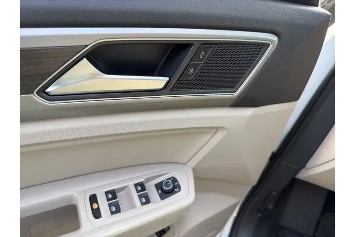 $17992 : Volkswagen Atlas 2019 V6 SE image 5