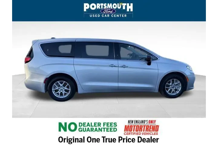 $28995 : Chrysler Pacifica 2024 Touri image 6