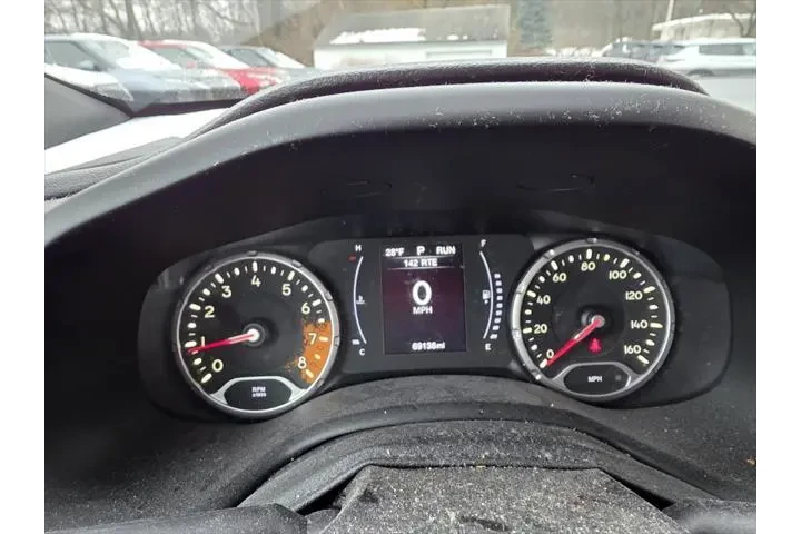 $14000 : Jeep Renegade 2018 4x4 Latit image 9