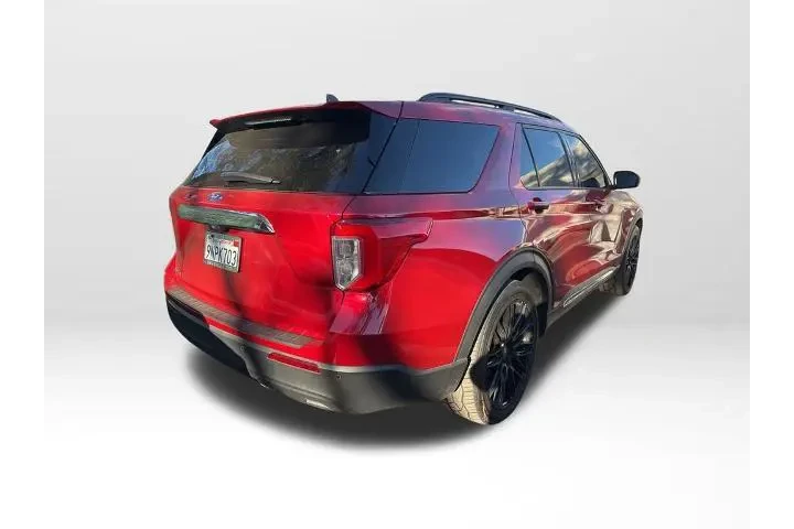 $32842 : Ford Explorer 2024 XLT 4dr S image 3