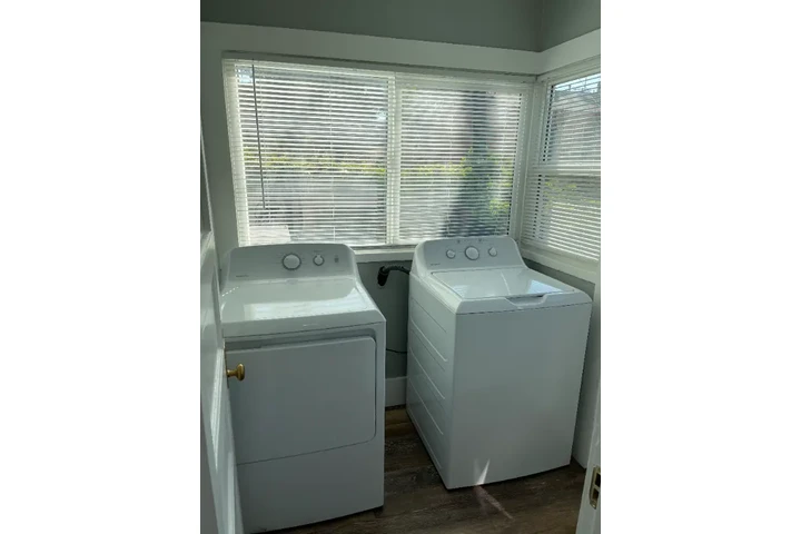 $900 : Encantadora casa unifamiliar image 7