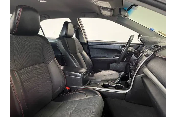 $17972 : Toyota Camry 2017 image 10