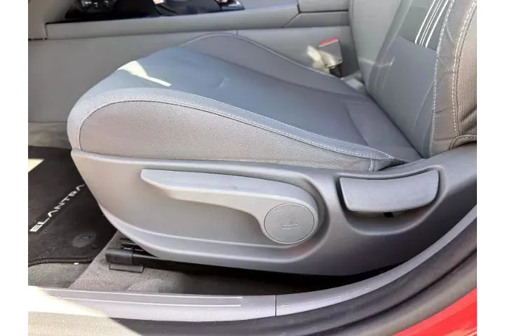 $15999 : Hyundai ELANTRA 2022 SEL 4dr image 10