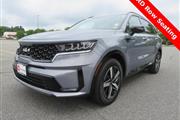 PRE-OWNED 2022 KIA SORENTO S en Madison WV