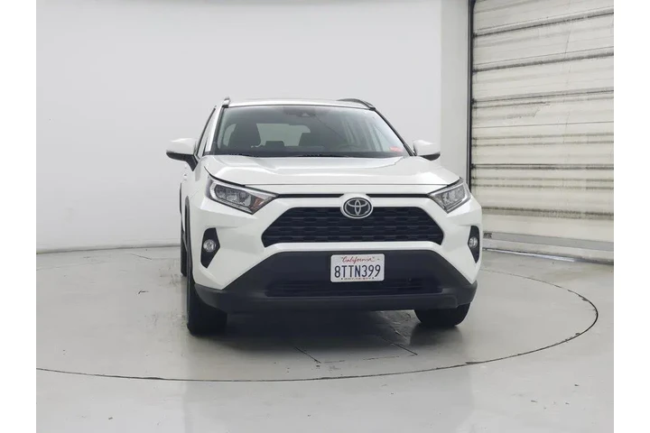$31998 : Toyota RAV4 2021 XLE Premium image 5