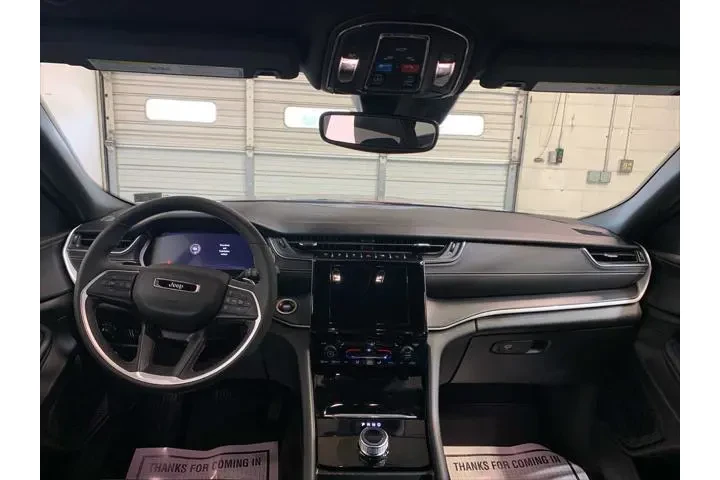 $39490 : Jeep Grand Cherokee 2024 4x4 image 4