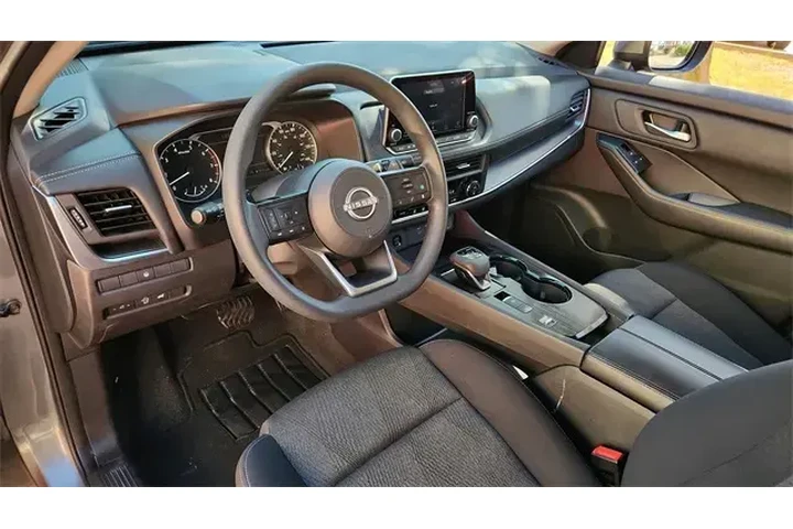 $21909 : Nissan Rogue 2024 SV 4dr Cro image 9