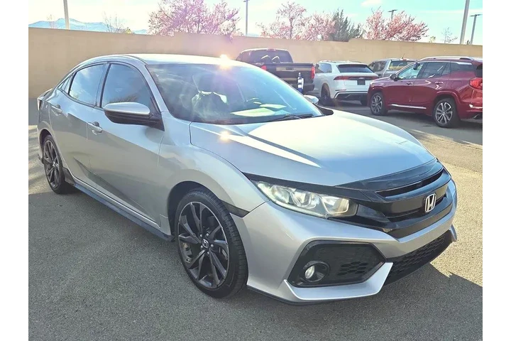 $20998 : Honda Civic 2018 Sport 4dr H image 1