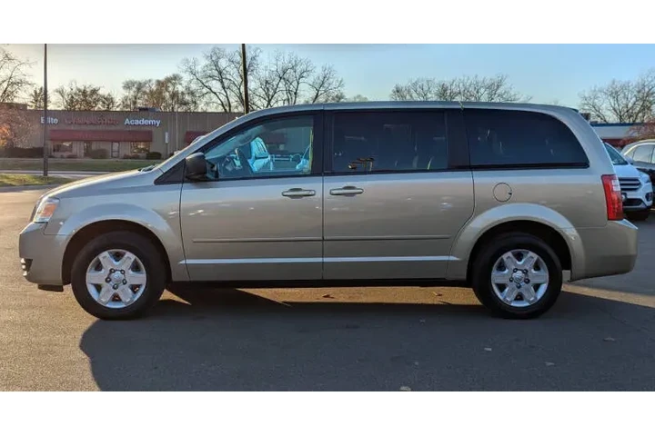 $6995 : 2010 Grand Caravan SE image 9