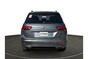 $14487 : Volkswagen Tiguan 2018 2.0T thumbnail
