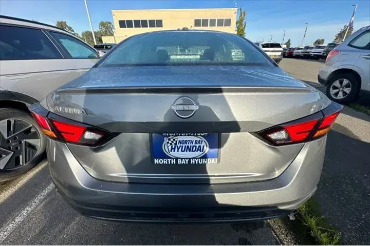$20990 : Nissan Altima 2025 2.5 SV 4d image 4
