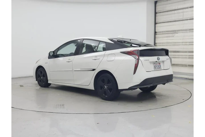 $23998 : Toyota Prius 2018 Four Touri image 2