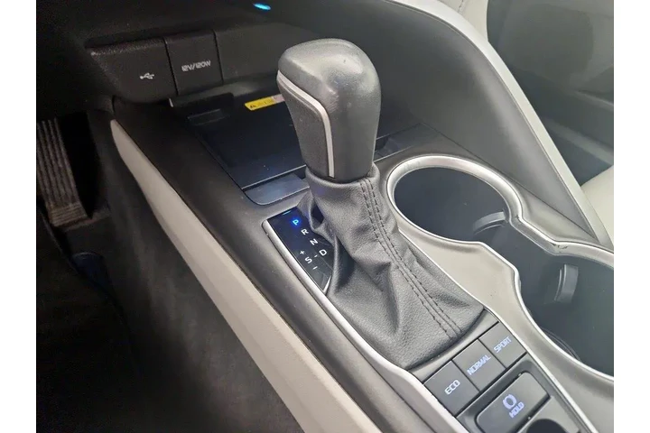 $24998 : Toyota Camry 2023 XLE 4dr Se image 9