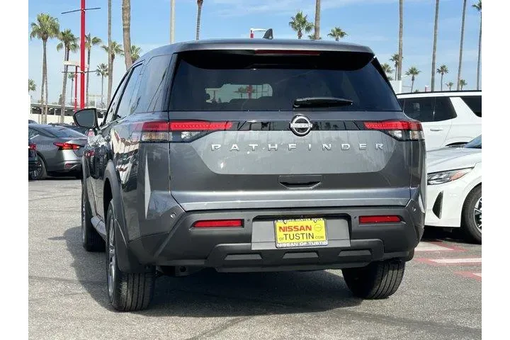 $38170 : Nissan Pathfinder 2025 S 4dr image 3