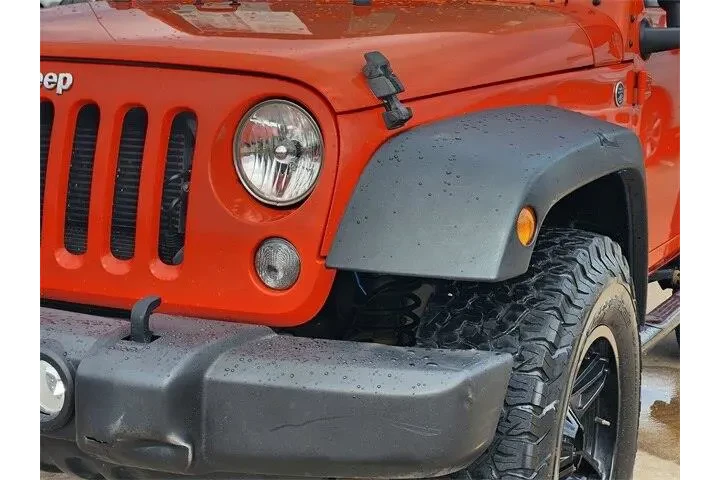 $14950 : Jeep Wrangler 2015 4x4 Sport image 9