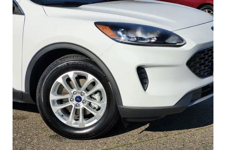 $23030 : Ford Escape Hybrid 2022 SE 4 image 6