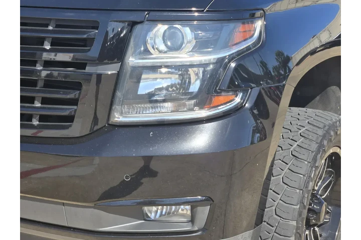 Chevrolet Suburban 2018 4x4 image 6