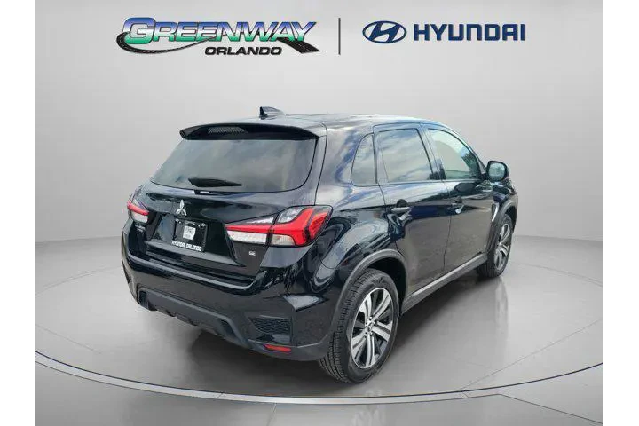 $13717 : Mitsubishi Outlander Sport 2 image 4