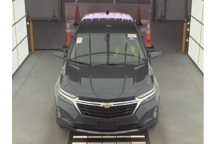 $16490 : Chevrolet Equinox 2023 LT 4d image 2