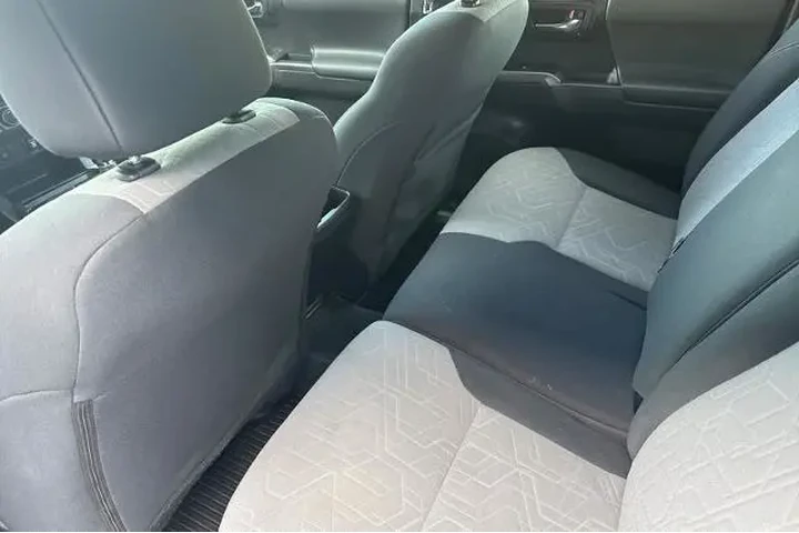 $37995 : Toyota Tacoma 2023 4x4 TRD P image 4