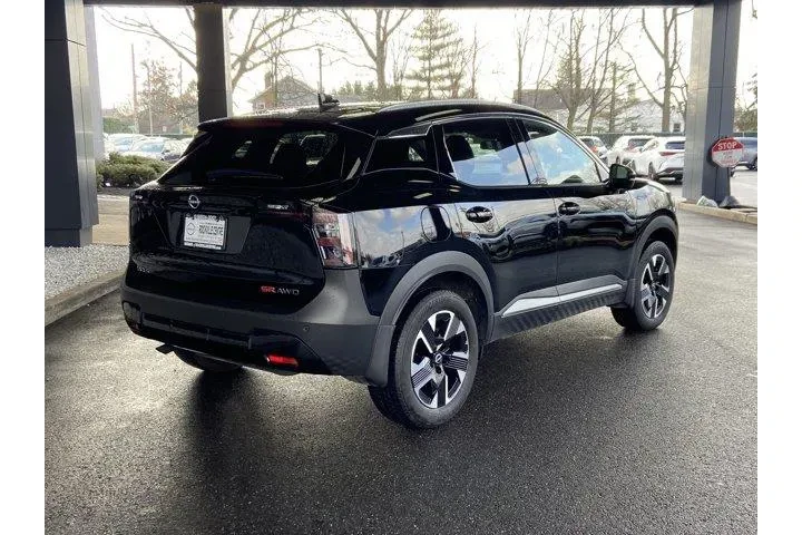 $21107 : Nissan Kicks 2025 AWD SR 4dr image 5