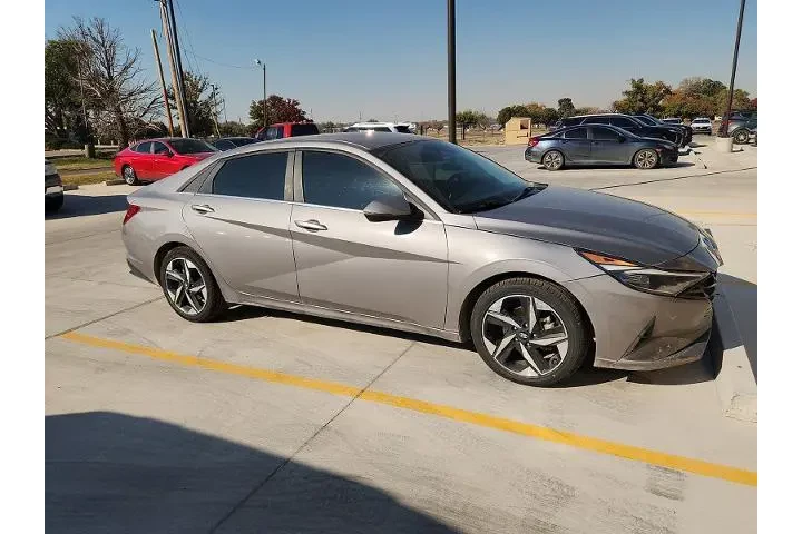 $21995 : Hyundai ELANTRA 2022 SEL 4dr image 6