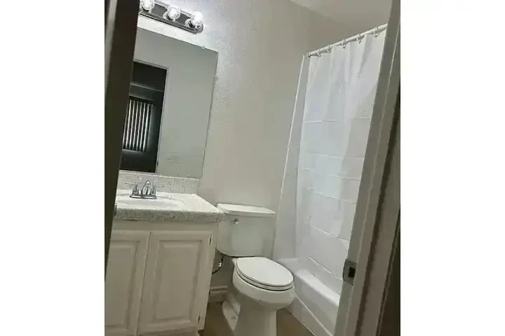 $2245 : APT. 2 RECS. 2 BAÑOS image 4