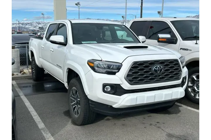 $37776 : Toyota Tacoma 2023 4x4 TRD S image 1