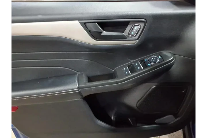 $24987 : Ford Escape 2022 SE 4dr SUV image 9